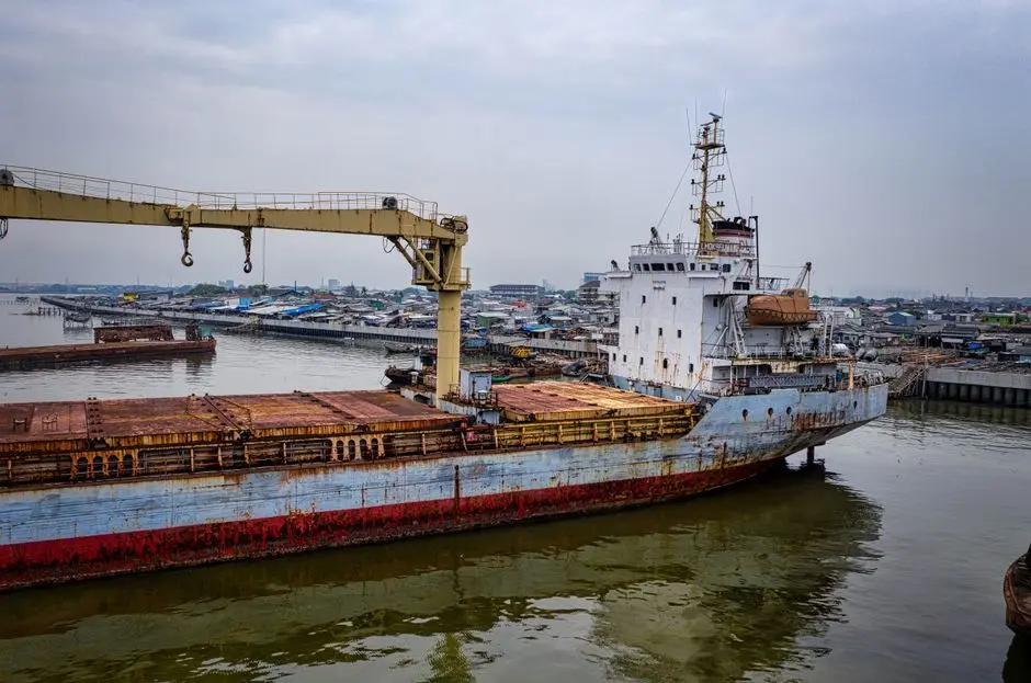 Apakah barang dari Batam ke Jakarta kena bea masuk