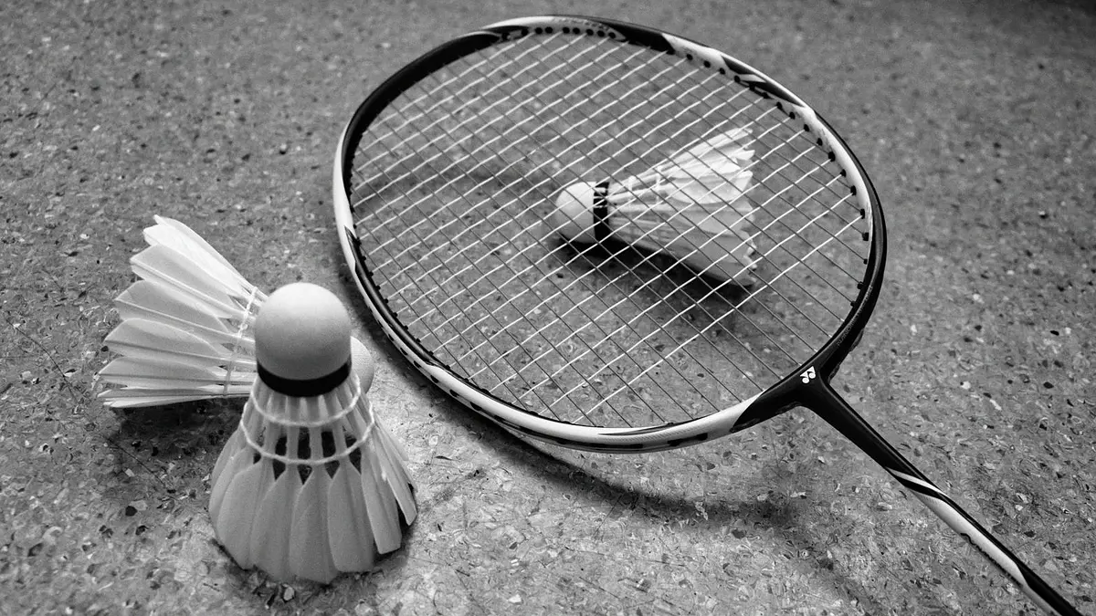 Di mana GOR dan lapangan badminton di Batam