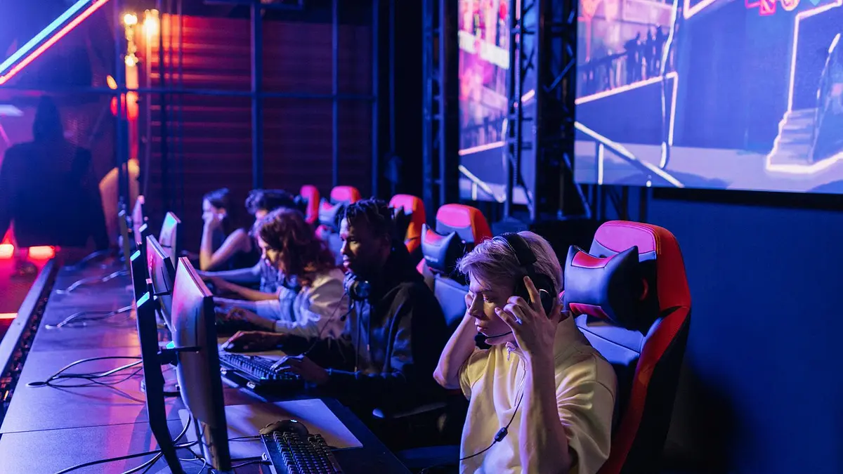 Komunitas E-Sports Batam: Pemain, Tim, dan Turnamen Lokal