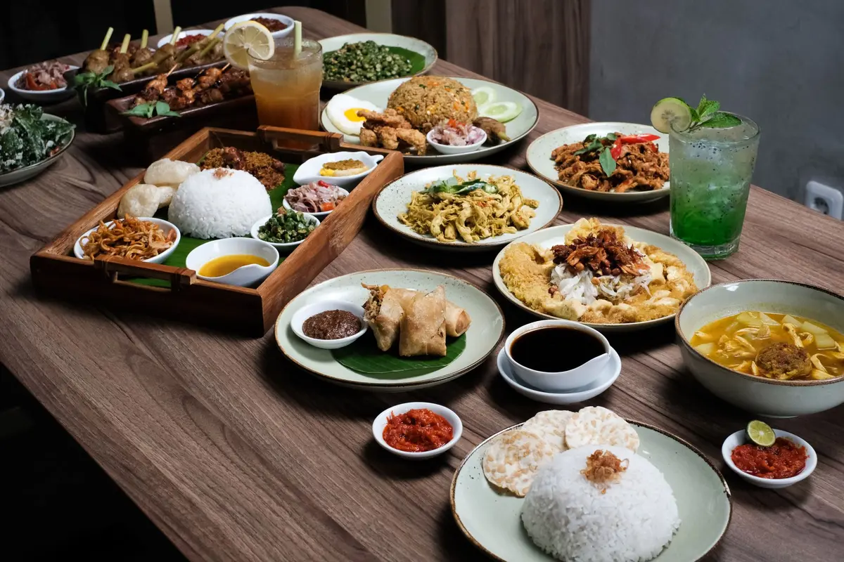 Di mana tempat makan gonggong dan mie tarempa yang enak di Batam