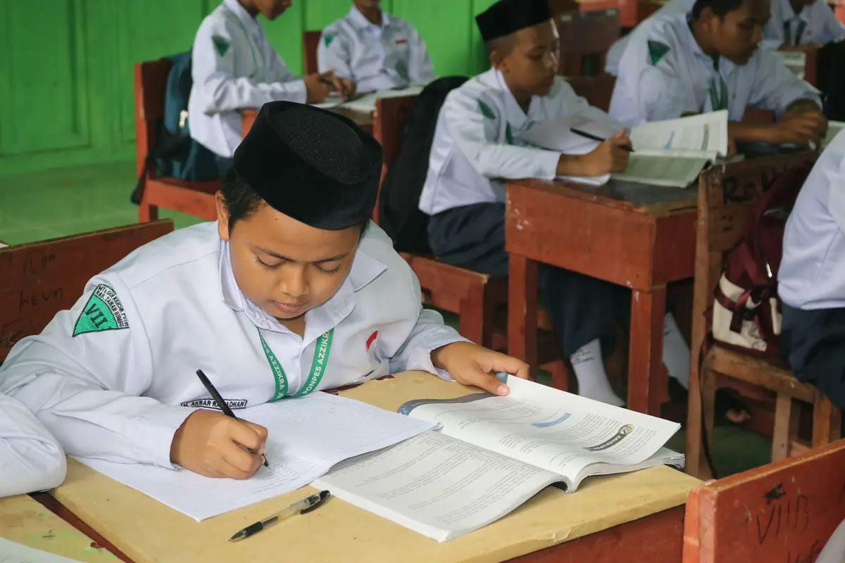 Bagaimana cara mendaftar ke sekolah unggulan di Batam