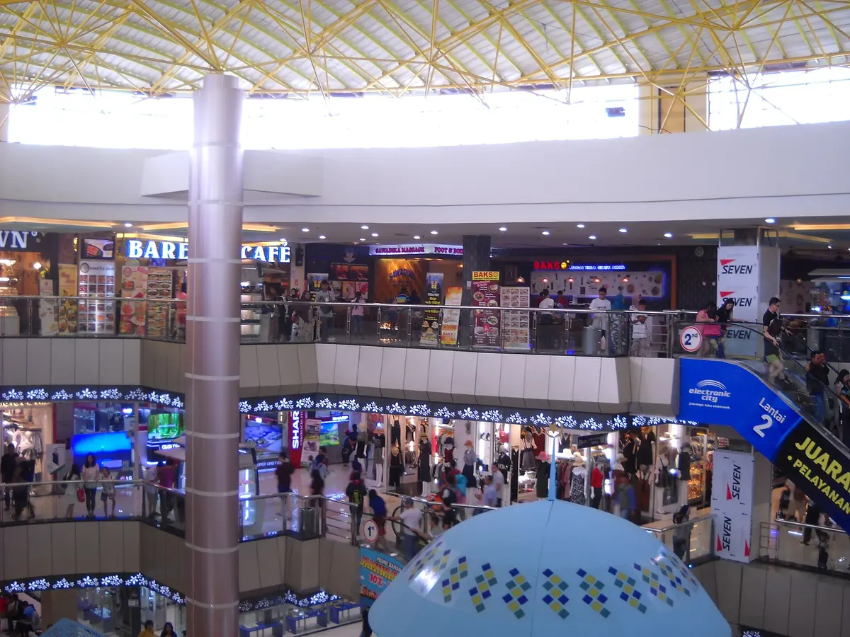 Nagoya Hill Shopping Mall, Batam