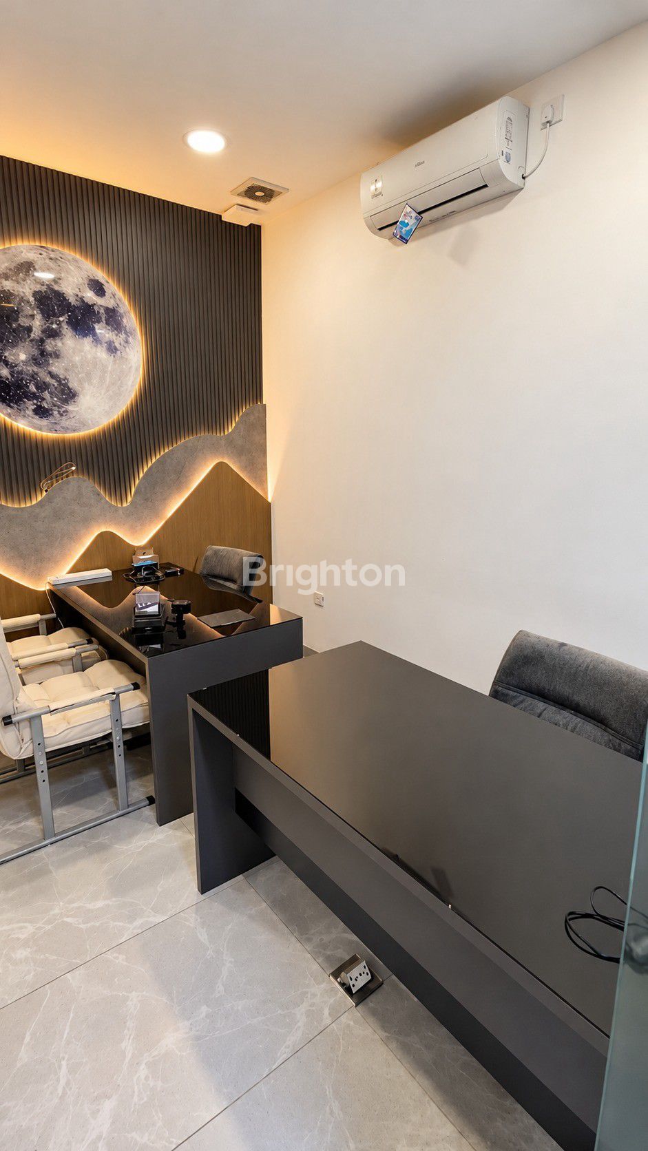 Area lantai atas ruko kantor Sei Panas Batam