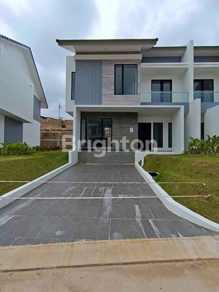 Dijual Rumah Villa Panbil Gianyar Couple Batam — LB 200 m², 3+1 Kamar Tidur