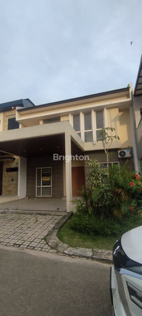 Jual Rumah 2 Lantai The Home at Southlinks Tiban Batam — LB 200 m², Renovasi