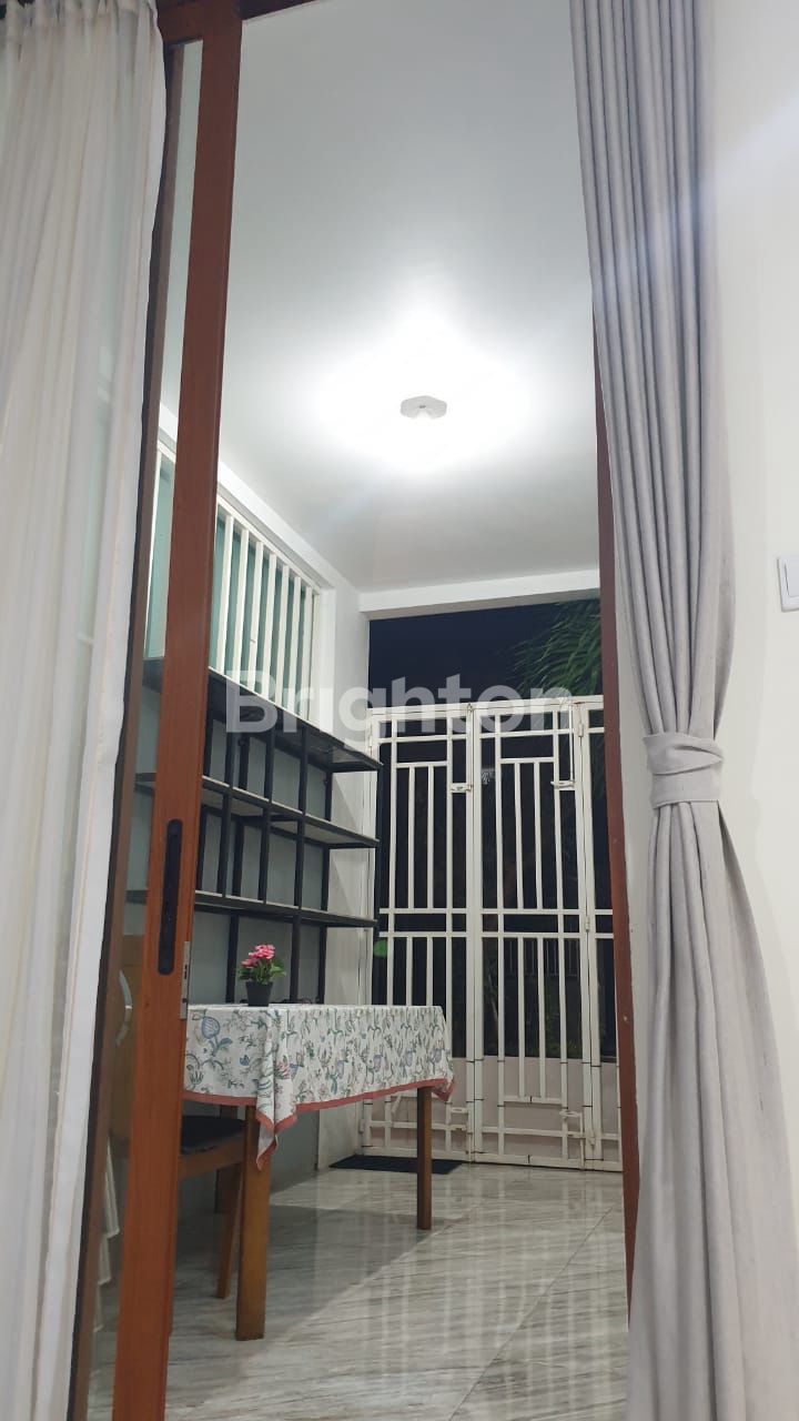 Balkon rumah The Home at Southlink Tiban Indah Batam