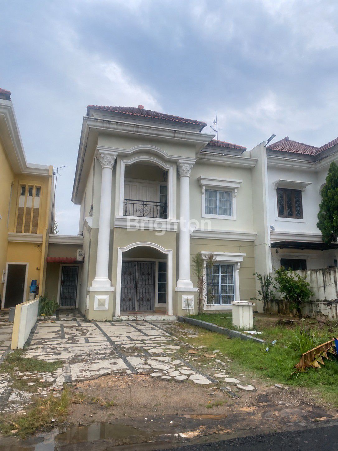 4-Bedroom House For Rent in Dutamas, Batam Kota — 350 sqm Land, 2 Storeys